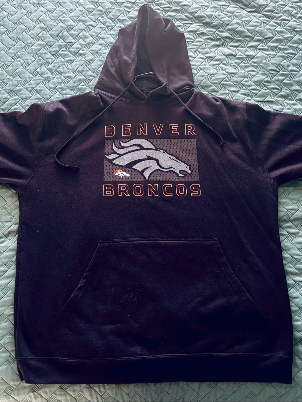 Denver Broncos Men's Black Pullover Hoodie